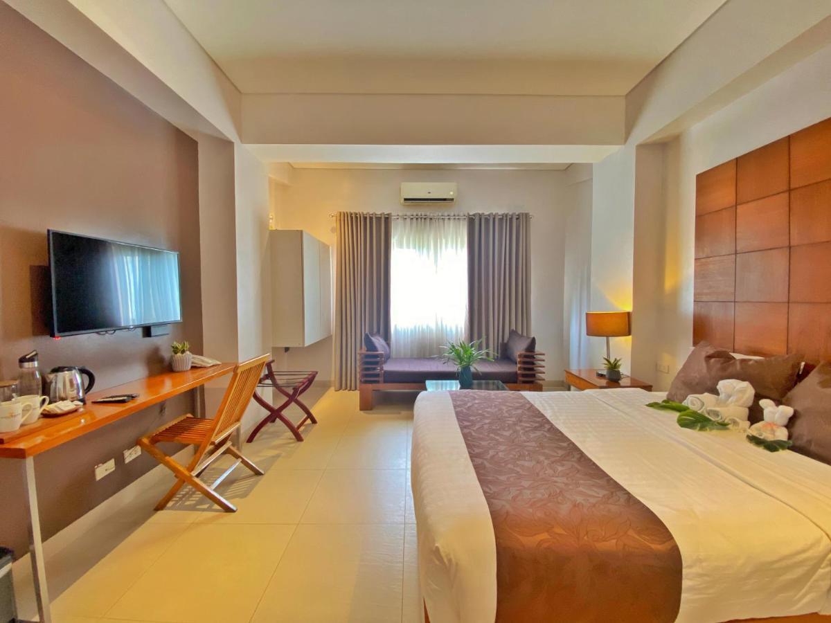 Aloha Boracay Hotel Balabag  Exterior photo